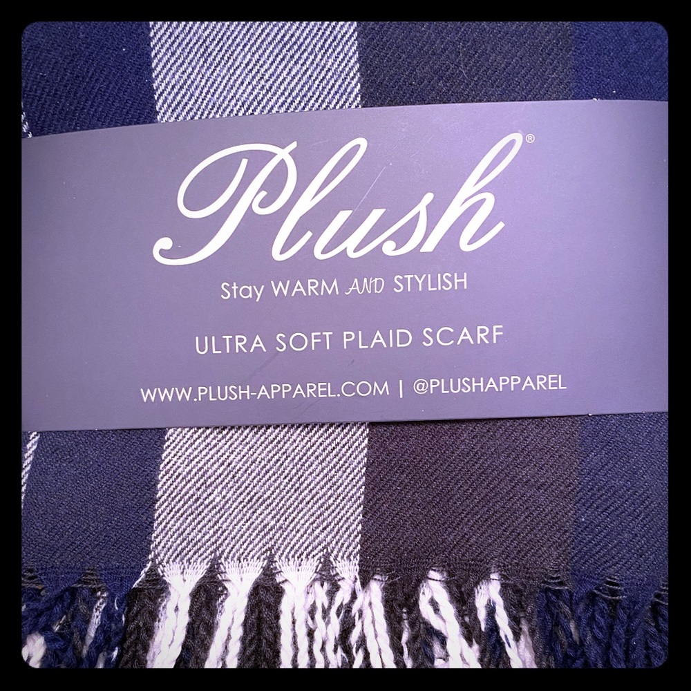 PLUSH Ultra Soft Fleece Plaid Scarf